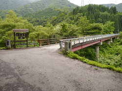 貝掛温泉への道